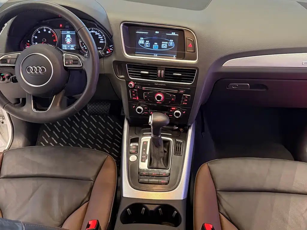 Audi Q5 2018 — фото 15
