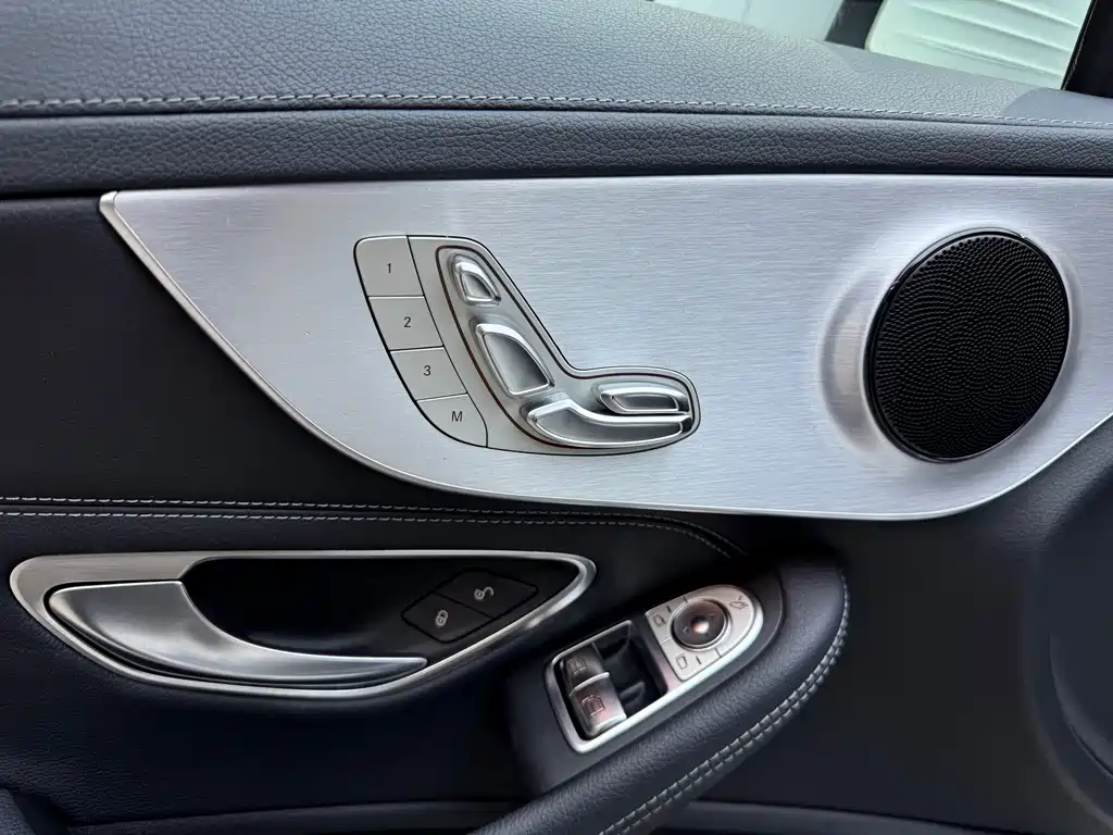 Mercedes-Benz C-Class 2018 — фото 13