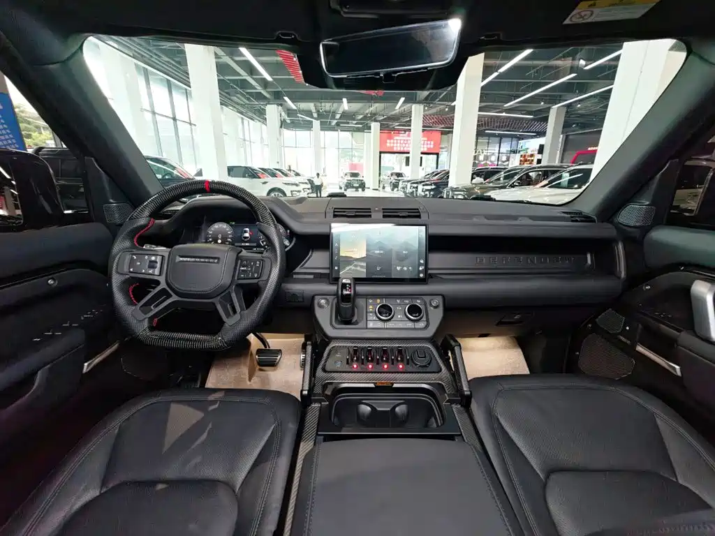 Land Rover Defender 2025 — фото 21