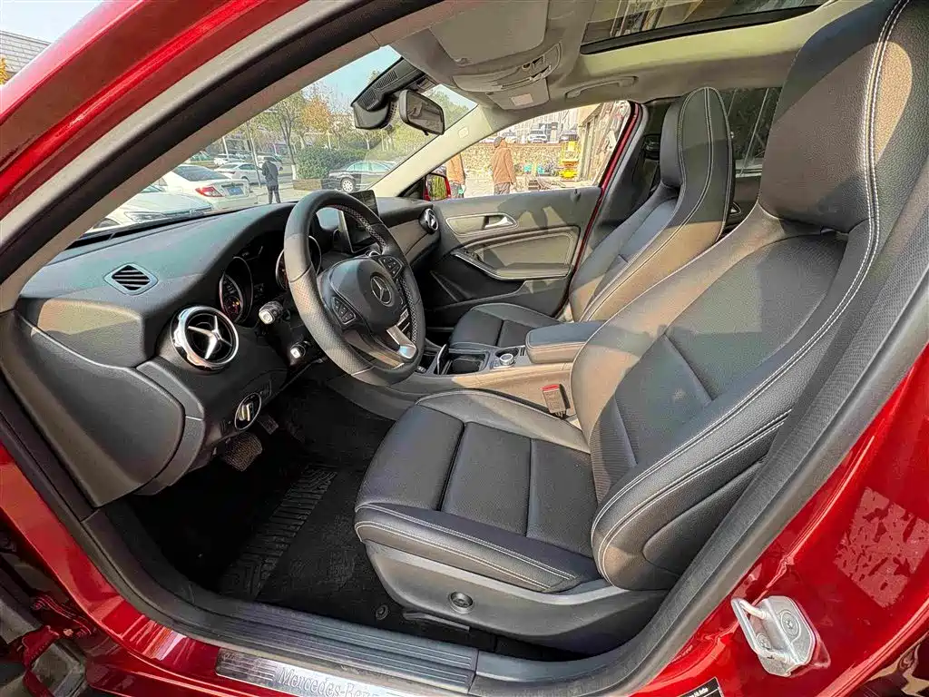 Mercedes-Benz GLA 2017 — фото 8