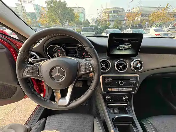 Mercedes-Benz GLA 2017