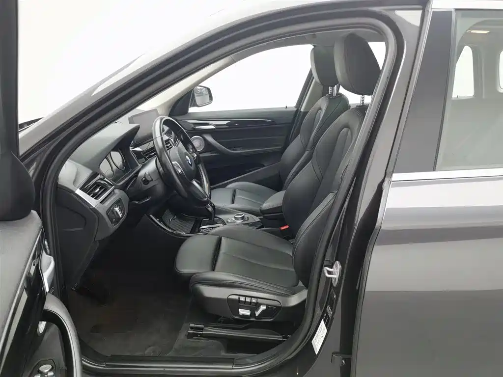 BMW X1 2020 — фото 10
