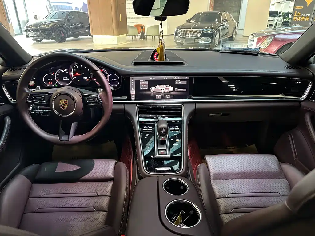 Porsche Panamera 2021 — фото 11