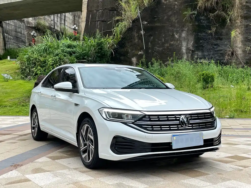 Volkswagen Sagitar 2023