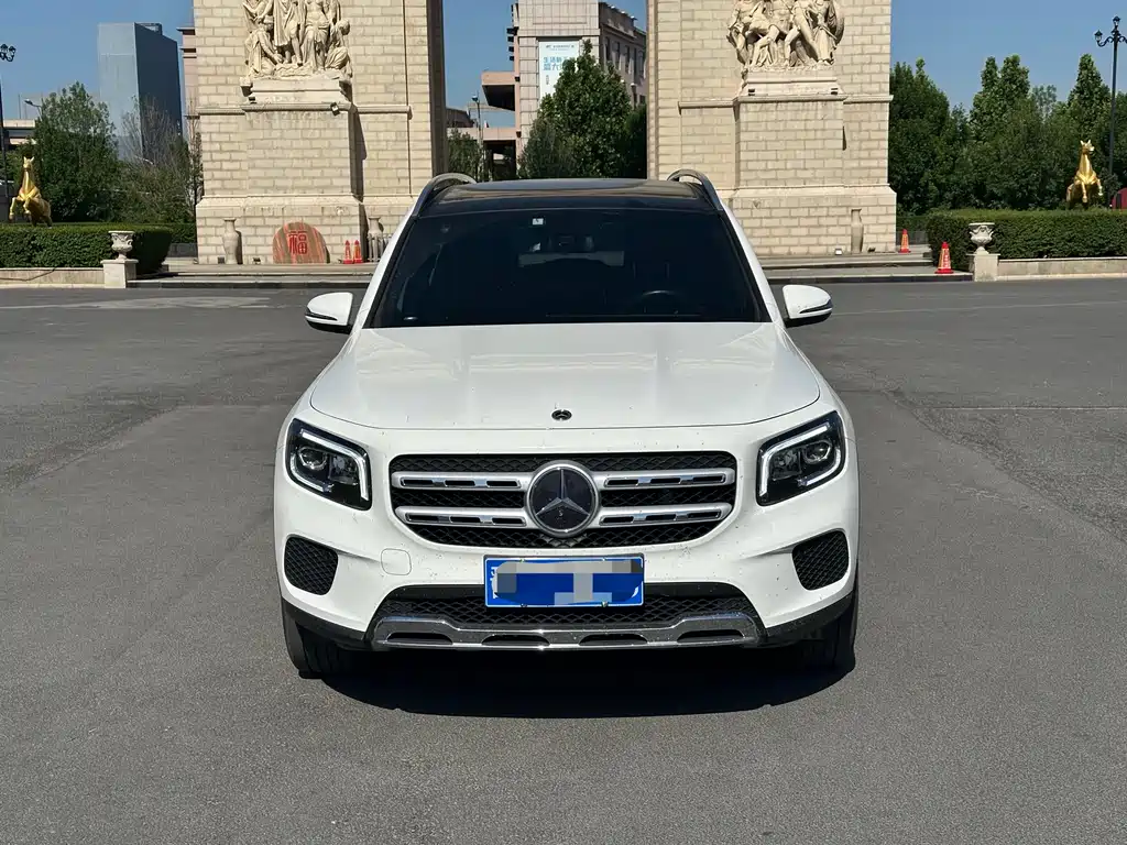 Mercedes-Benz GLB 2023 — фото 2