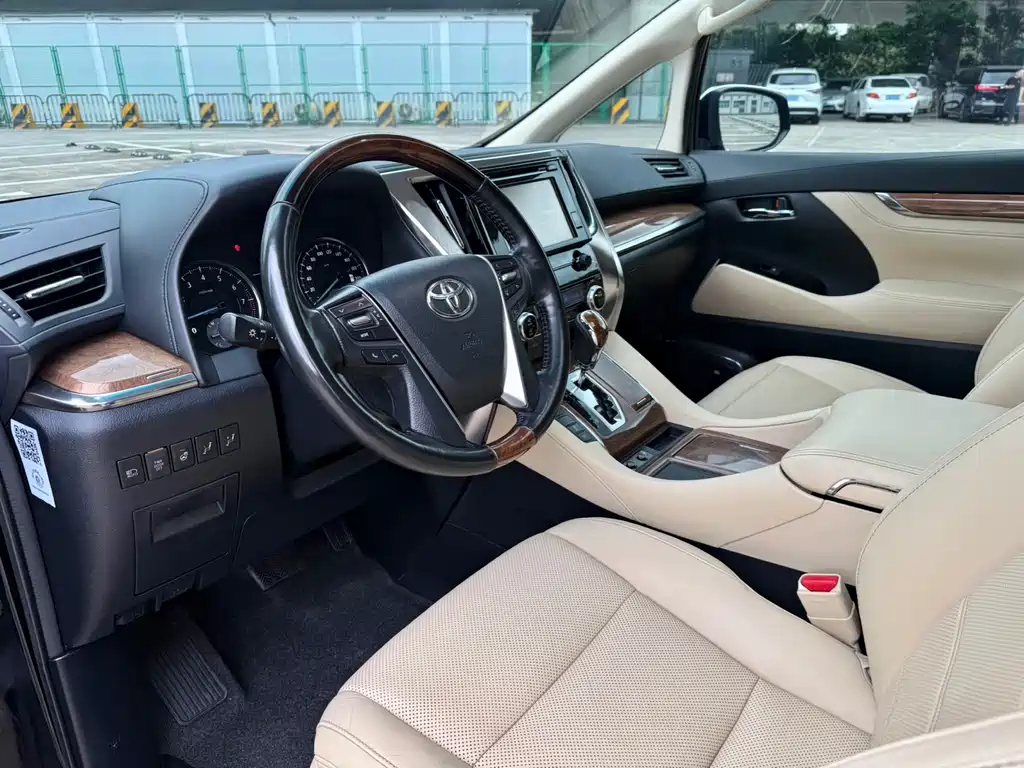 Toyota Alphard 2018 — фото 4
