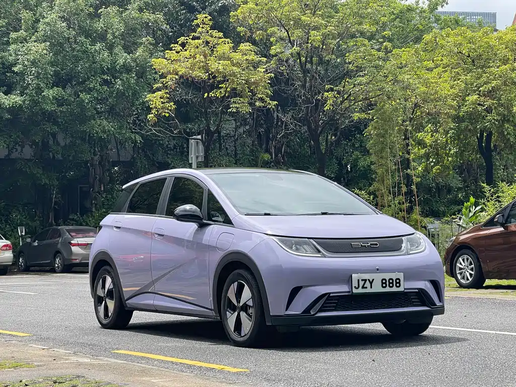 BYD Dolphin 2023