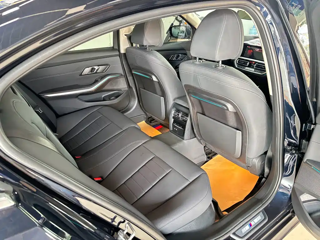 BMW 3 Series 2021