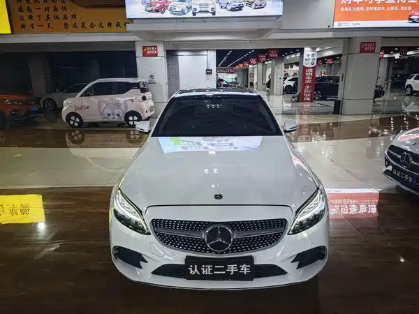 Mercedes-Benz C-Class 2021