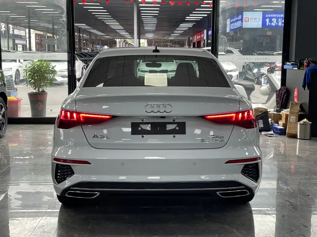 Audi A3 2022 — фото 15