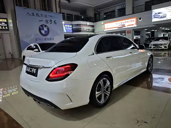Mercedes-Benz C-Class 2021