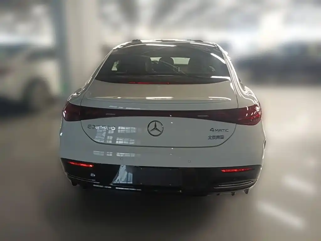 Mercedes-Benz EQE 2025 — фото 10