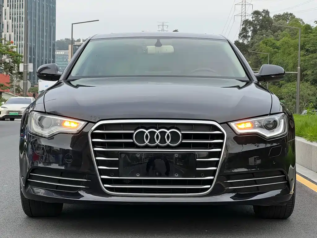 Audi A6L 2012 — фото 2