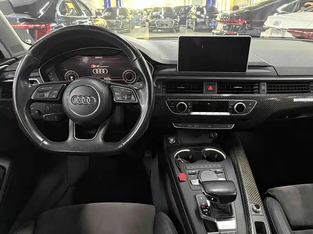 Audi A4L 2017 — фото 13