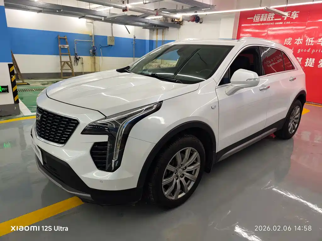 Cadillac XT4 2019 — фото 1