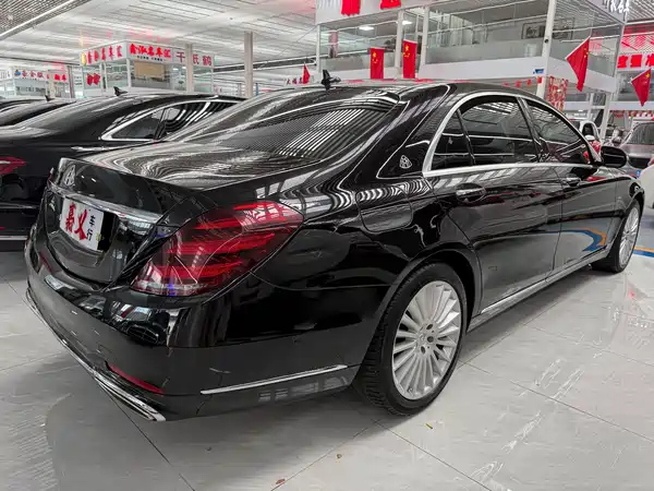 Mercedes-Benz S-Class 2020