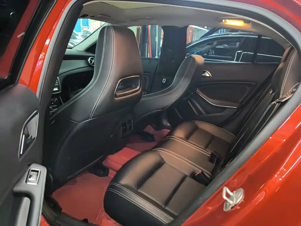 Mercedes-Benz GLA 2018 — фото 17