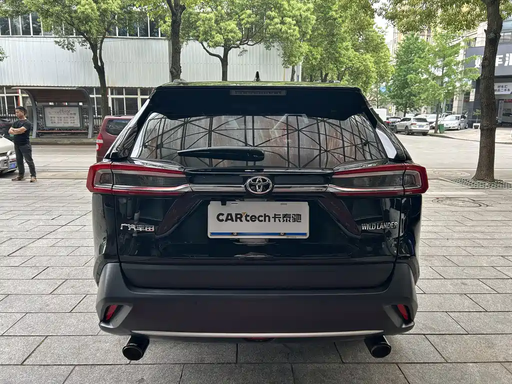 Toyota Wildlander 2023 — фото 10
