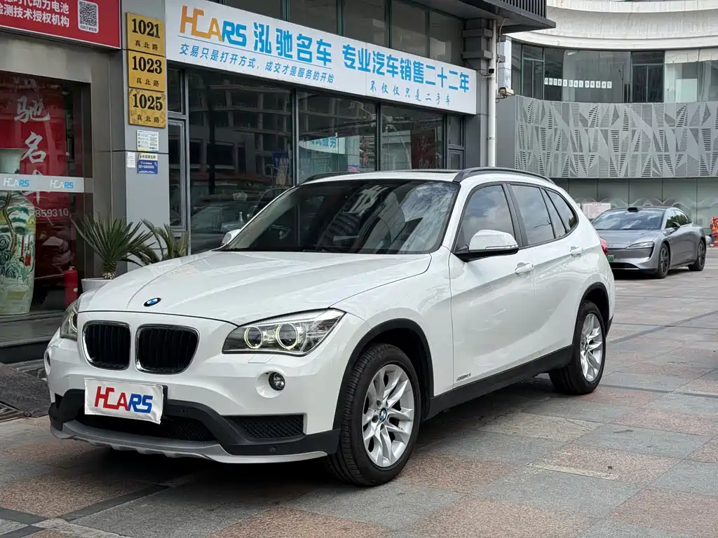 BMW X1 2014 — фото 8