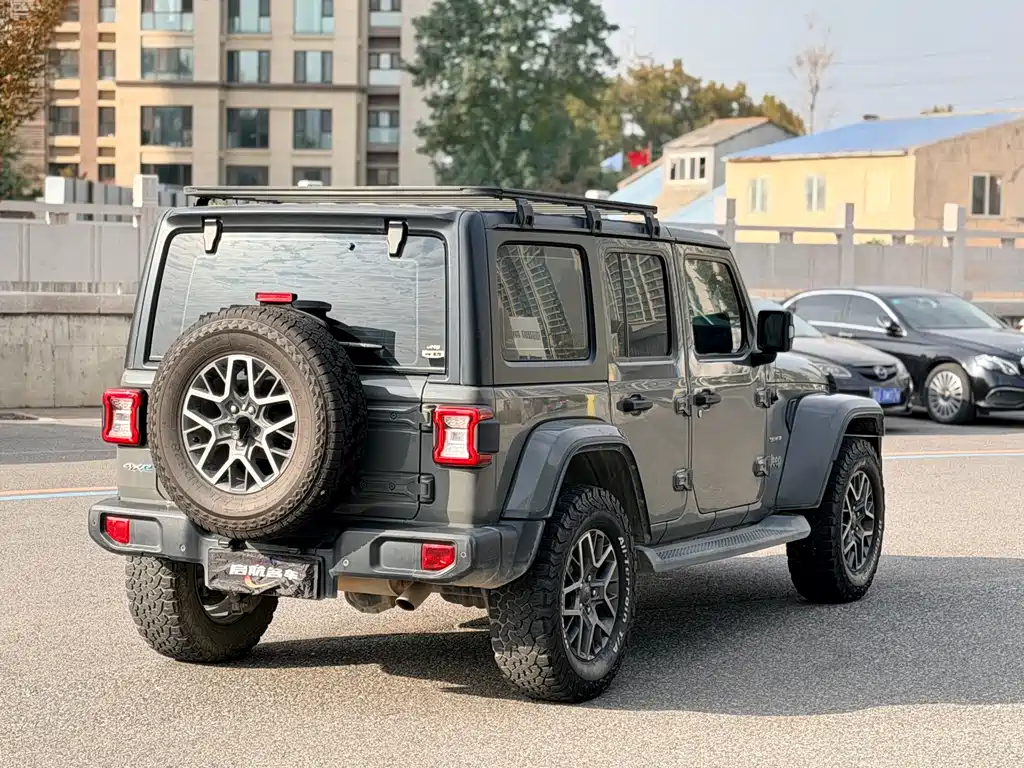Jeep Wrangler PHEV 2021 — фото 15