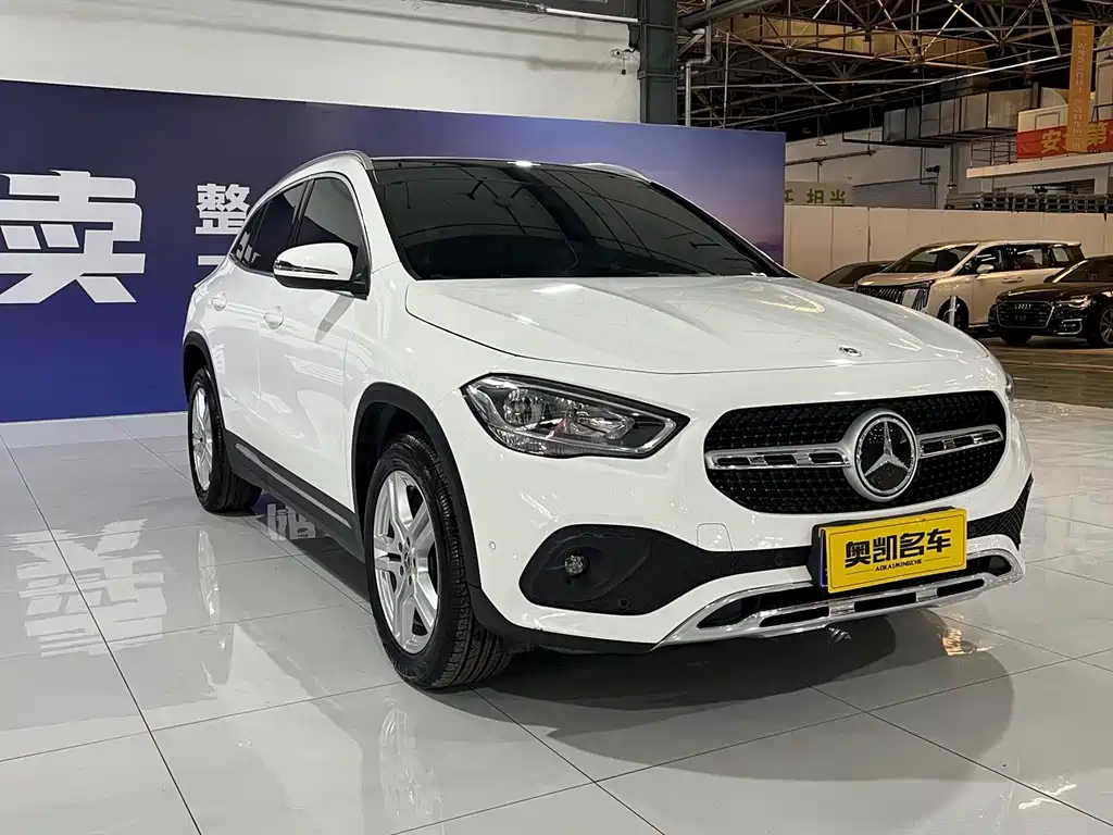 Mercedes-Benz GLA 2021