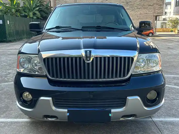 Lincoln Navigator 2004