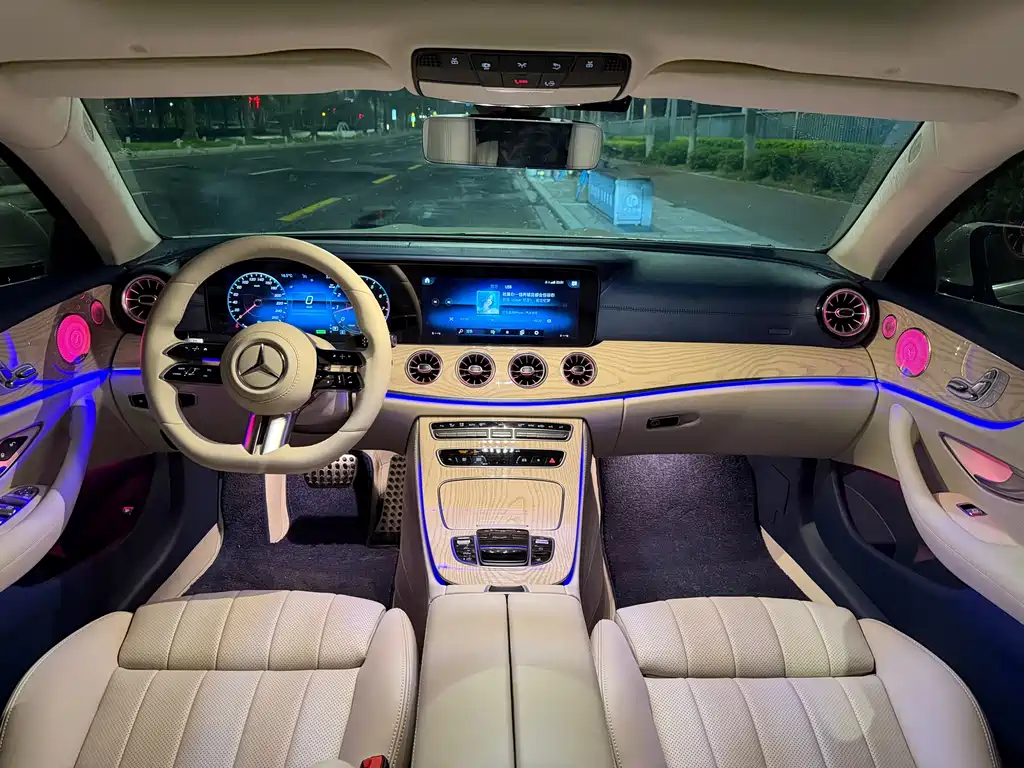 Mercedes-Benz E-Class 2023 — фото 13