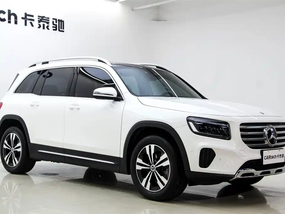Mercedes-Benz GLB 2024 — фото 3