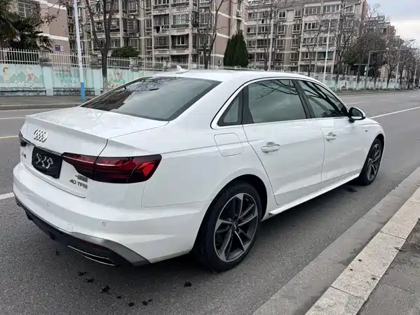 Audi A4L 2020