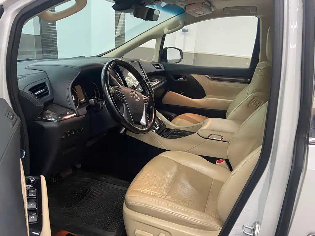 Toyota Alphard 2021 — фото 3