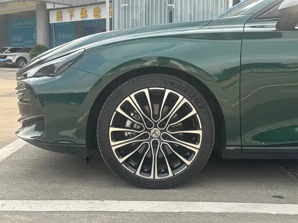 MG MG7 2025