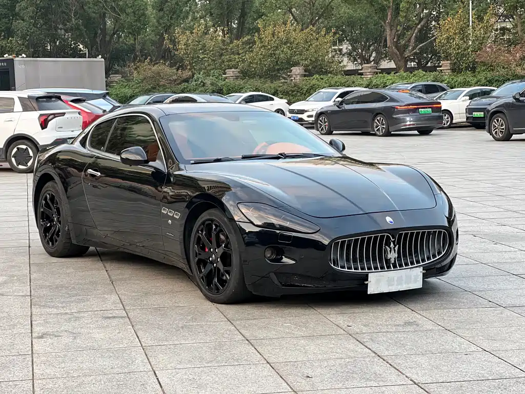 Maserati GranTurismo 2016 — фото 3