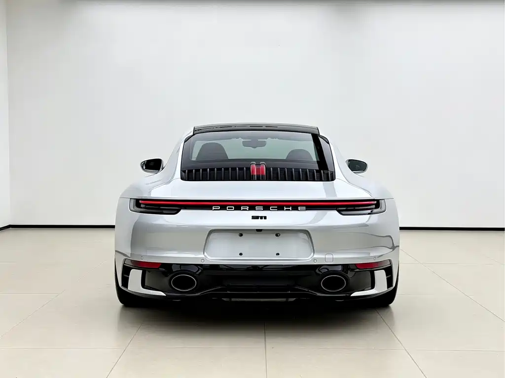 Porsche 911 2020 — фото 4