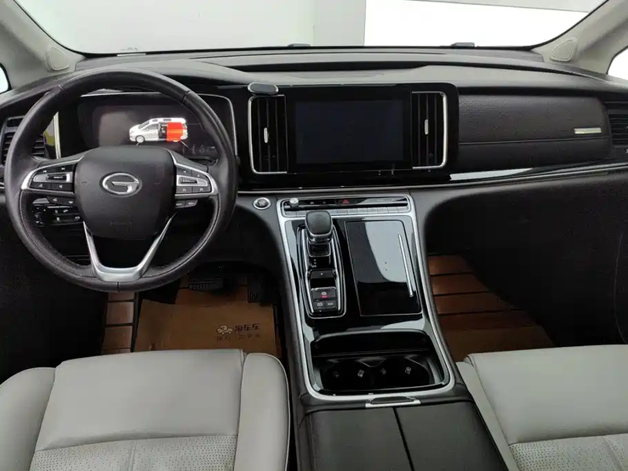 GAC Trumpchi M8 2021 — фото 12