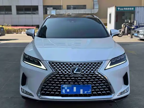 Lexus RX 2021