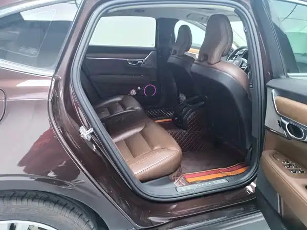 Volvo S90 2018