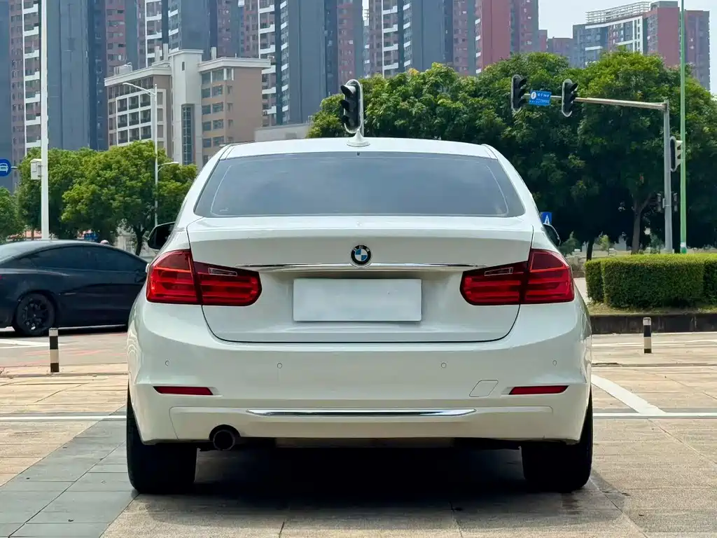 BMW 3 Series 2013 — фото 8