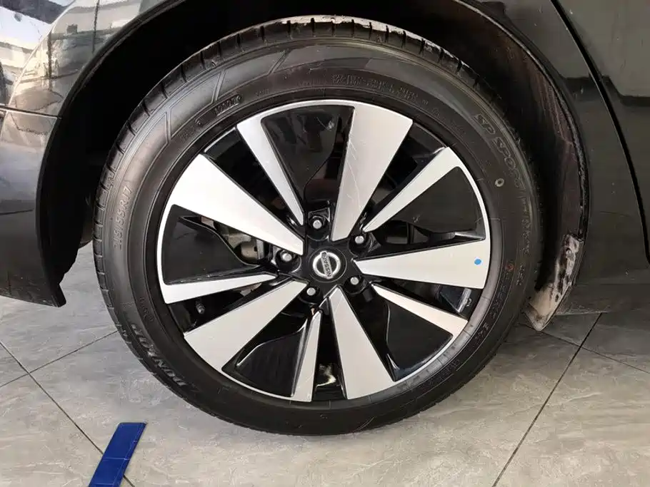 Nissan Teana 2022