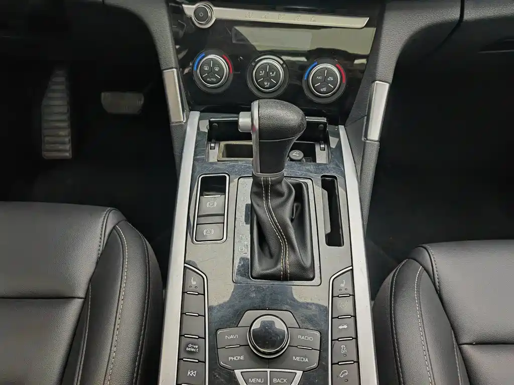 Haval H7 2018 — фото 13