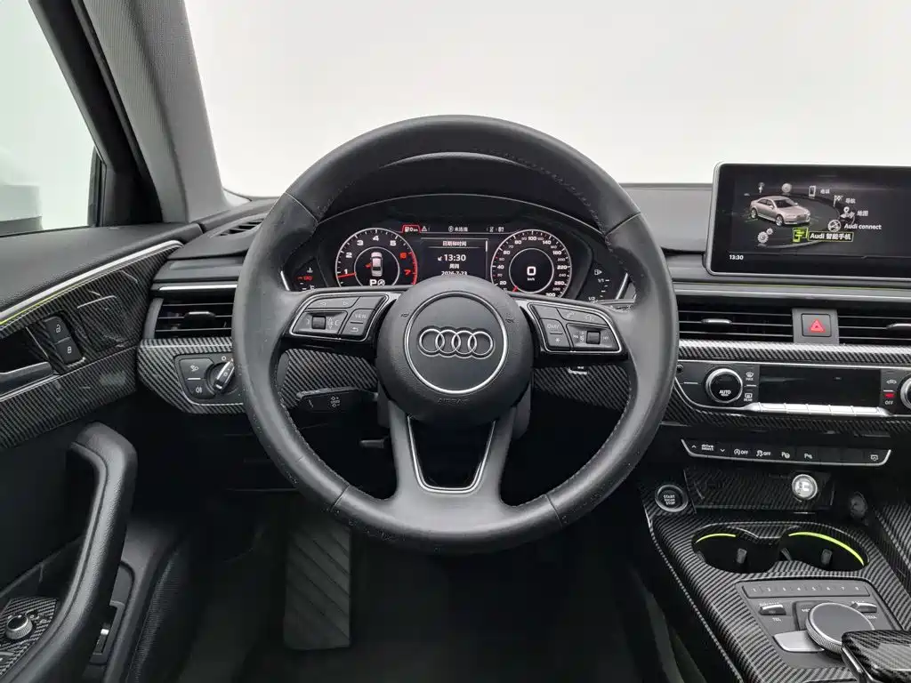 Audi A4L 2019 — фото 11