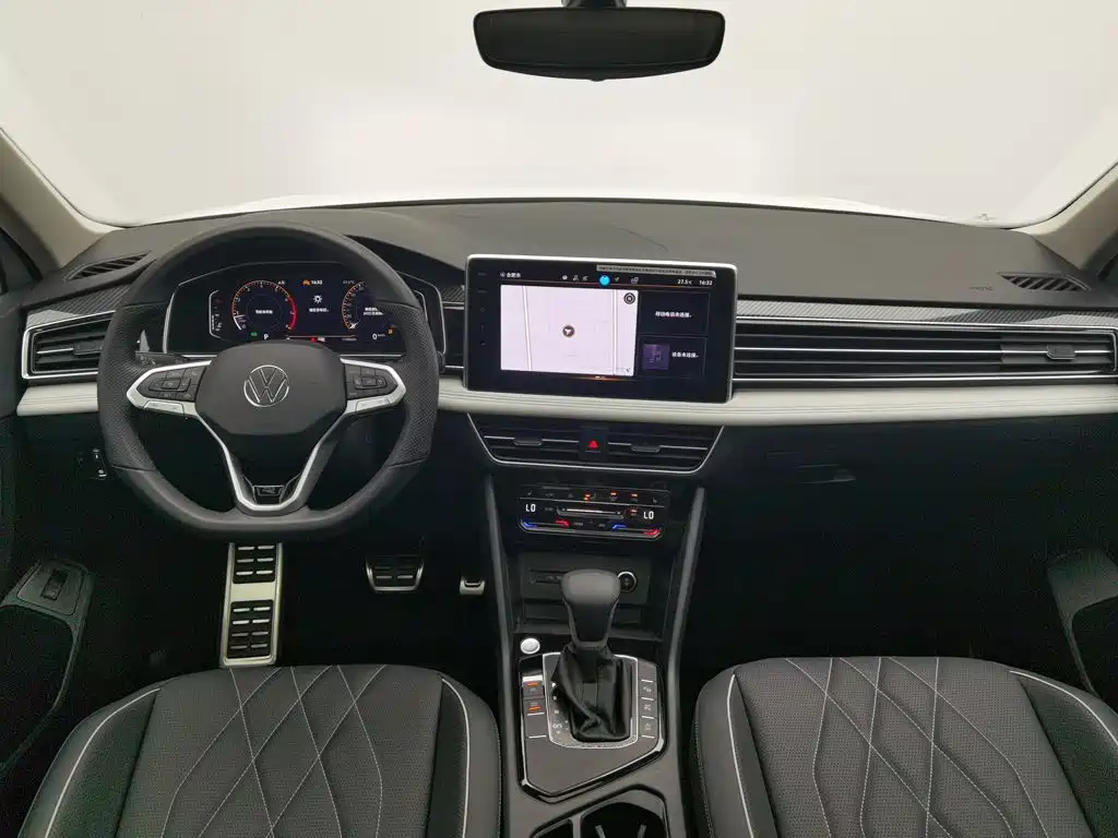 Volkswagen Tiguan L 2024