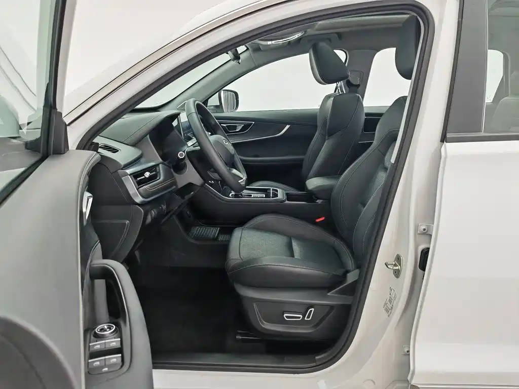 Chery Tiggo 8 2025 — фото 10