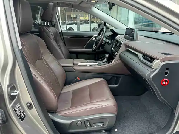 Lexus RX 2020