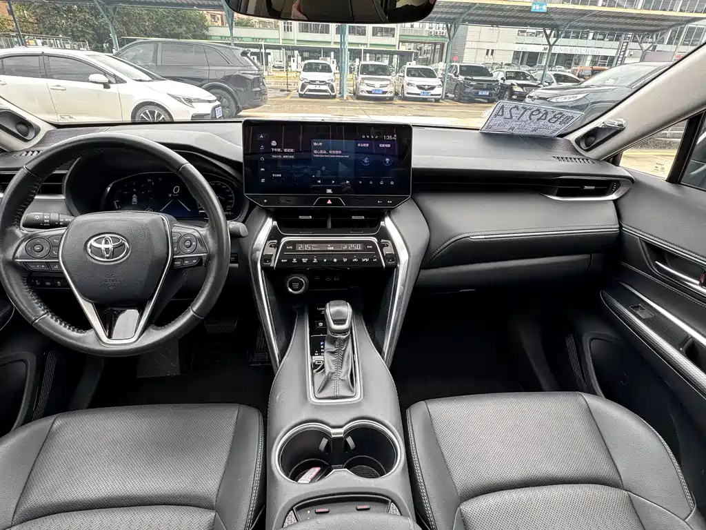 Toyota Venza 2024 — фото 17