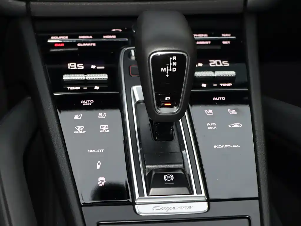 Porsche Cayenne 2021 — фото 10