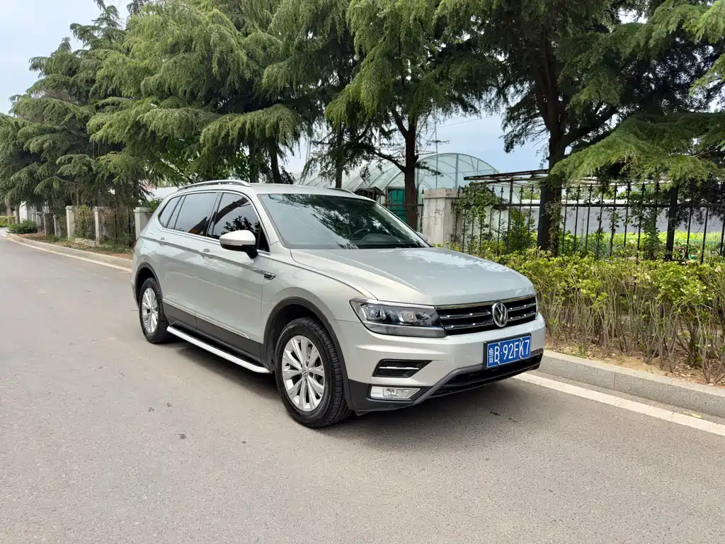 Volkswagen Tiguan L 2017 — фото 6