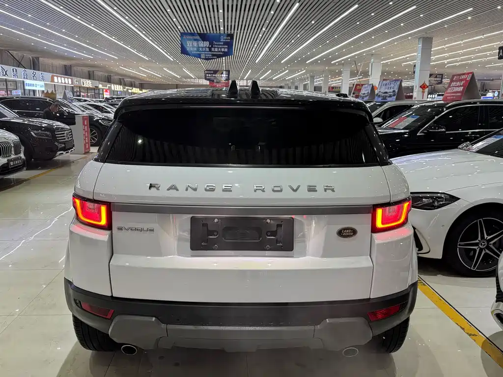 Land Rover Evoque 2019 — фото 9