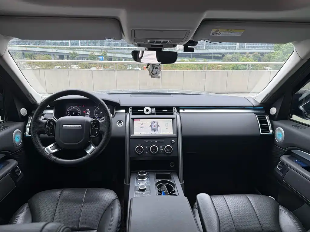 Land Rover Discovery 2021 — фото 13