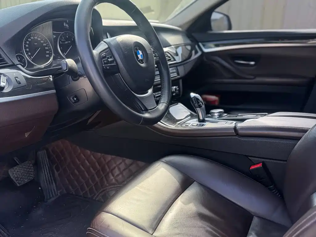 BMW 5 Series 2014 — фото 4