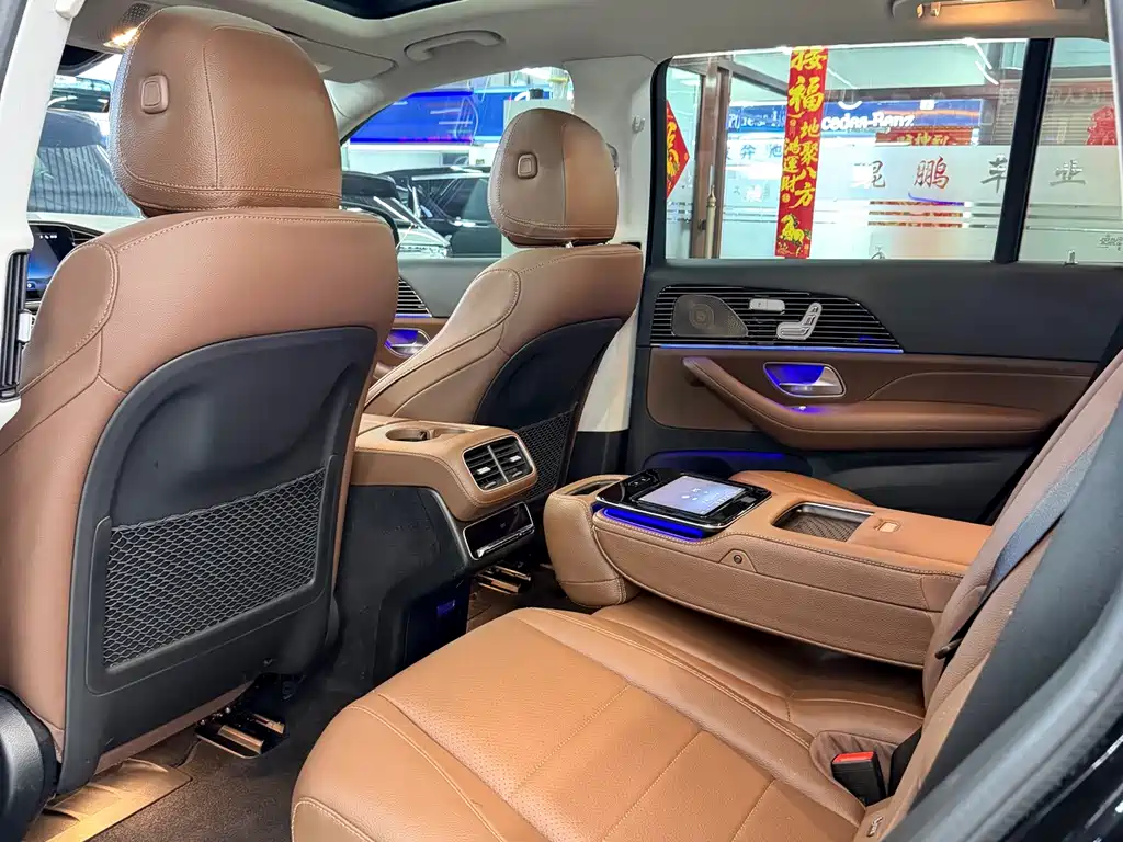 Mercedes-Benz GLS 2024 — фото 10